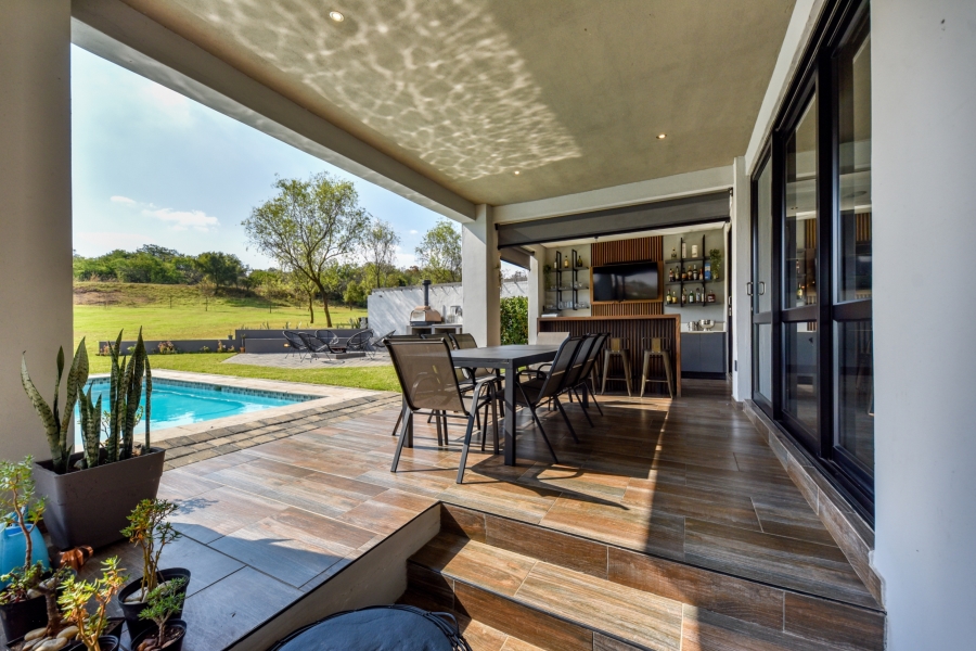 5 Bedroom Property for Sale in Waterlake Farm Lifestyle Estate Gauteng