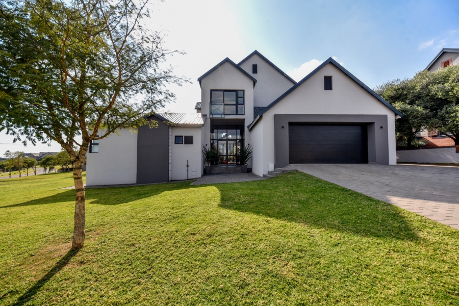 5 Bedroom Property for Sale in Waterlake Farm Lifestyle Estate Gauteng