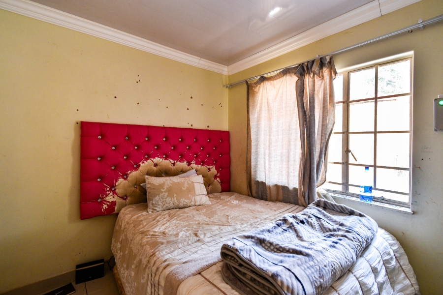 5 Bedroom Property for Sale in Garsfontein Gauteng