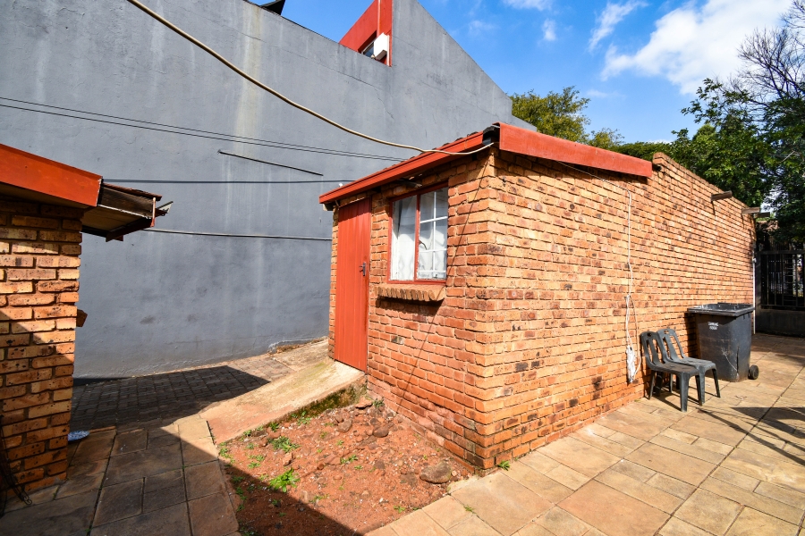 5 Bedroom Property for Sale in Garsfontein Gauteng