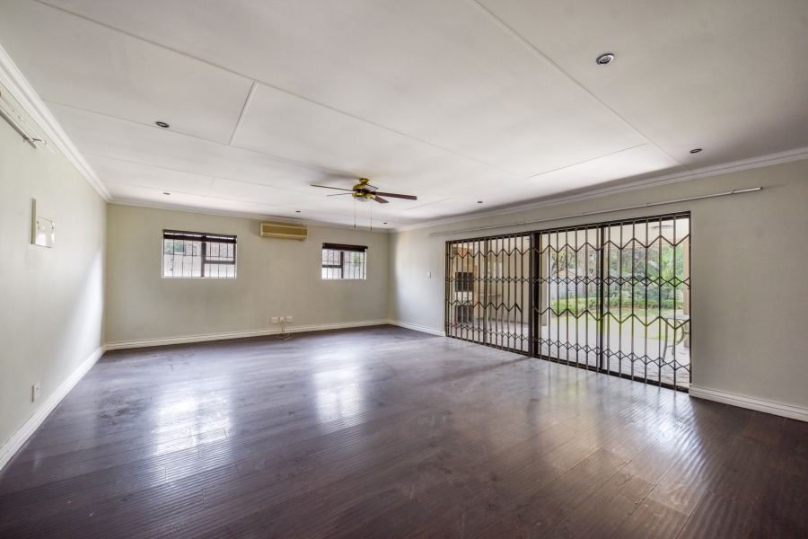 4 Bedroom Property for Sale in Garsfontein Gauteng