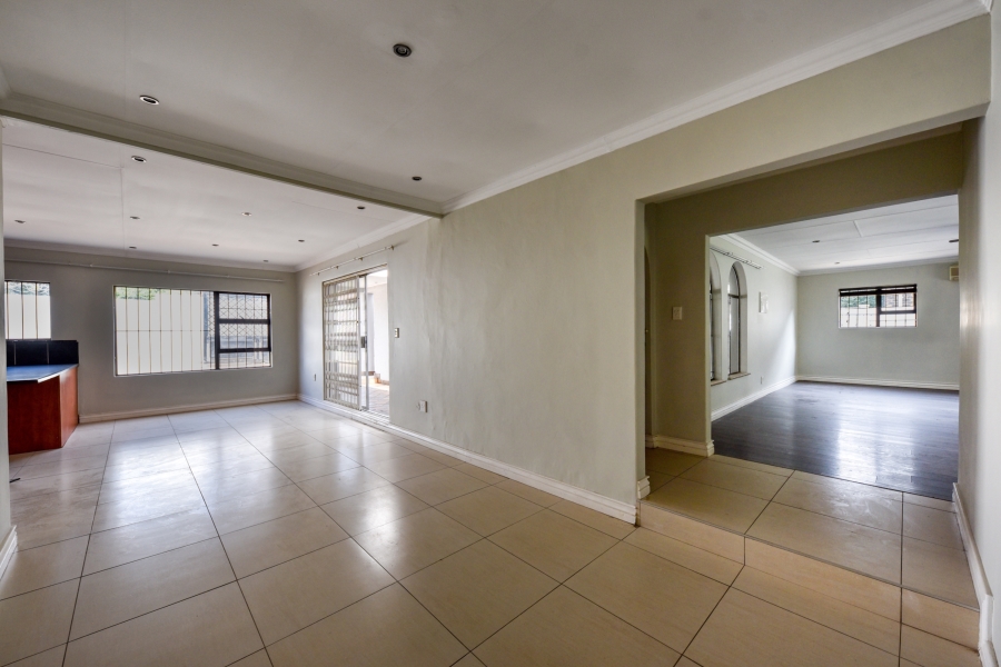 4 Bedroom Property for Sale in Garsfontein Gauteng