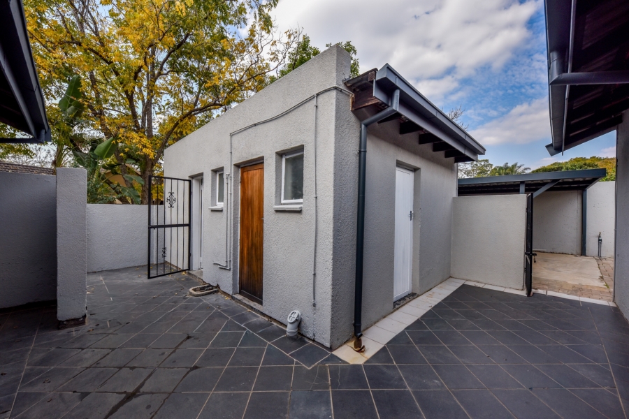 4 Bedroom Property for Sale in Garsfontein Gauteng