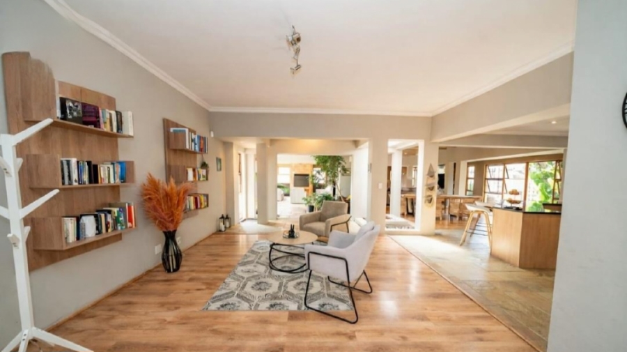 3 Bedroom Property for Sale in Glen Marais Gauteng