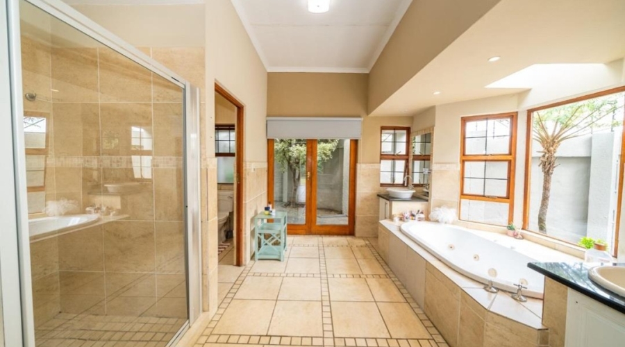3 Bedroom Property for Sale in Glen Marais Gauteng