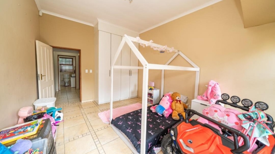 3 Bedroom Property for Sale in Glen Marais Gauteng