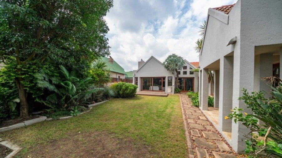 3 Bedroom Property for Sale in Glen Marais Gauteng