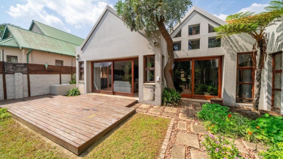 3 Bedroom Property for Sale in Glen Marais Gauteng