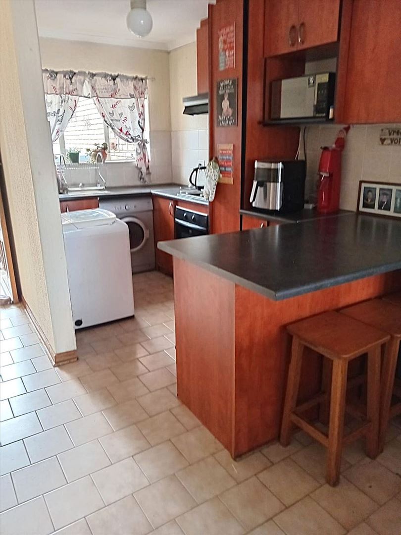 2 Bedroom Property for Sale in Birch Acres Gauteng