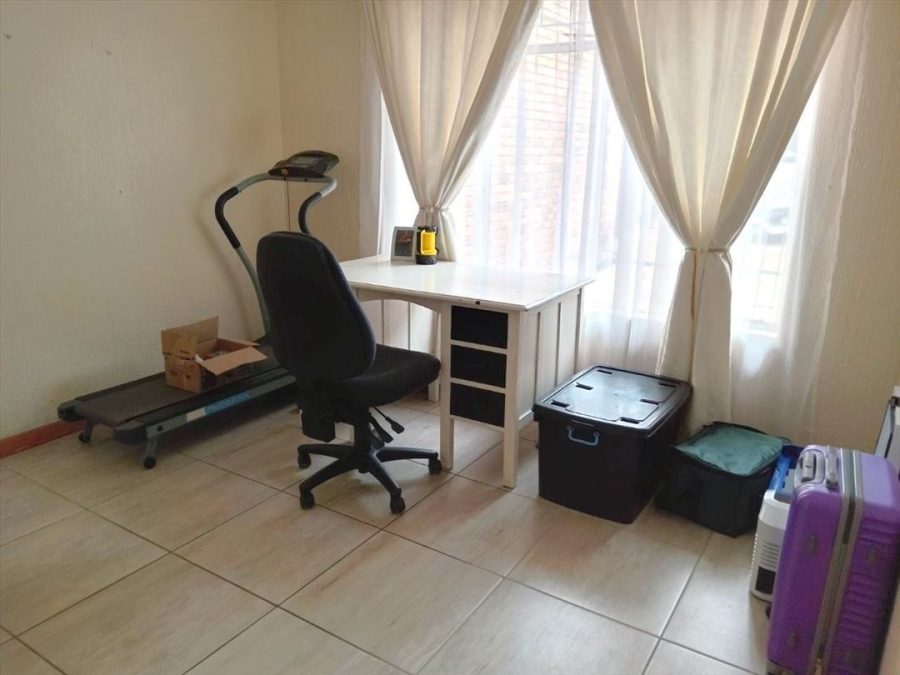 2 Bedroom Property for Sale in Birch Acres Gauteng