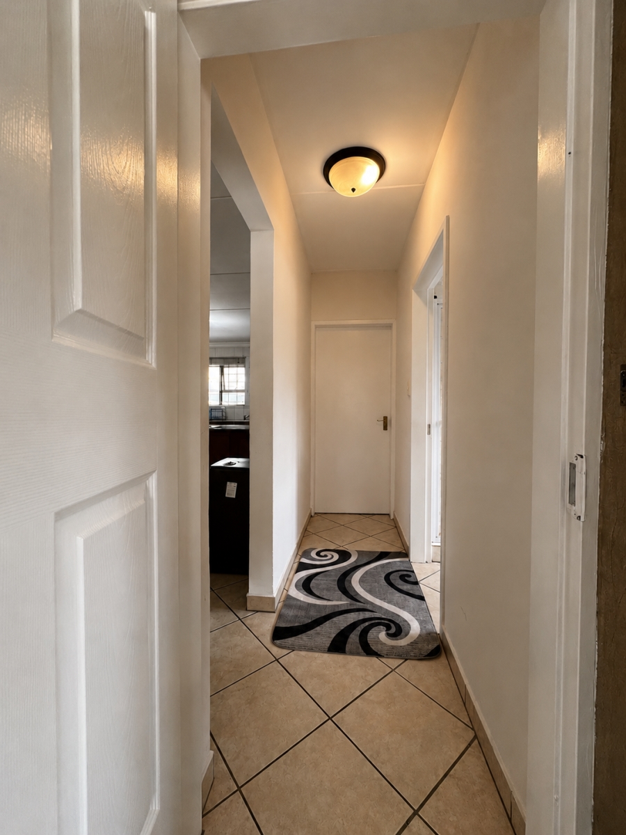 2 Bedroom Property for Sale in Sunninghill Gauteng