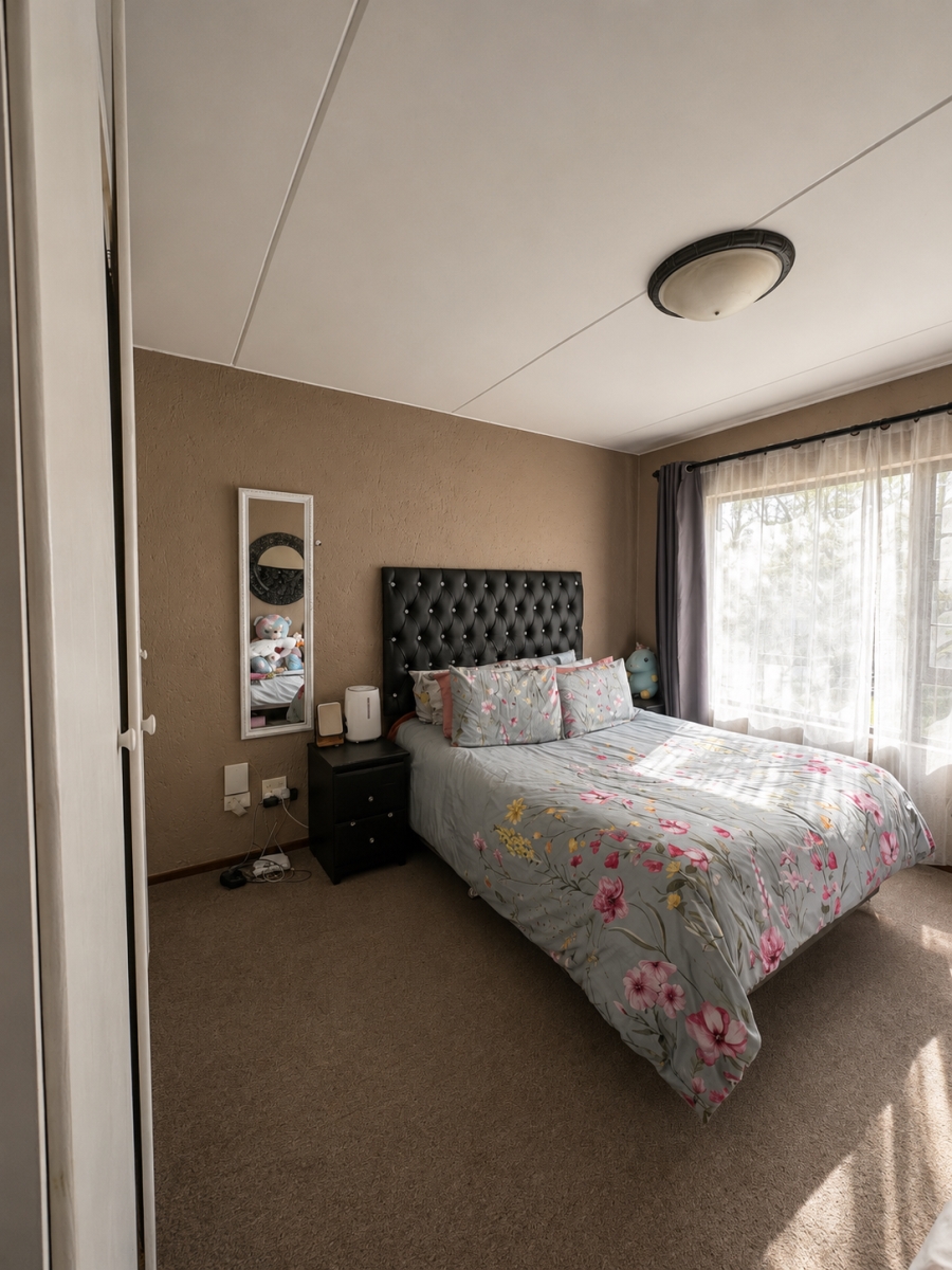2 Bedroom Property for Sale in Sunninghill Gauteng