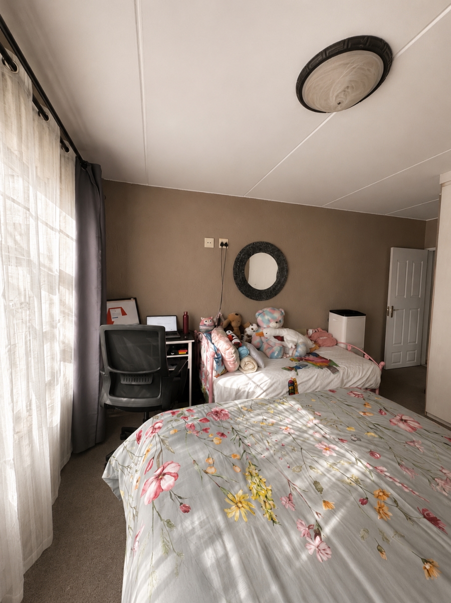 2 Bedroom Property for Sale in Sunninghill Gauteng