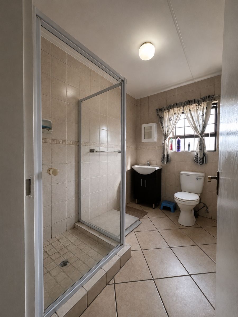 2 Bedroom Property for Sale in Sunninghill Gauteng