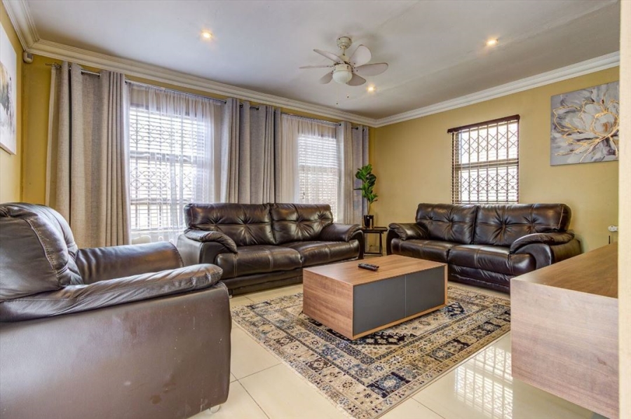 3 Bedroom Property for Sale in Birch Acres Gauteng