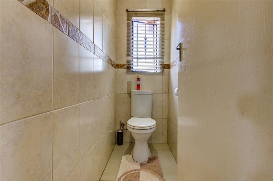 3 Bedroom Property for Sale in Birch Acres Gauteng