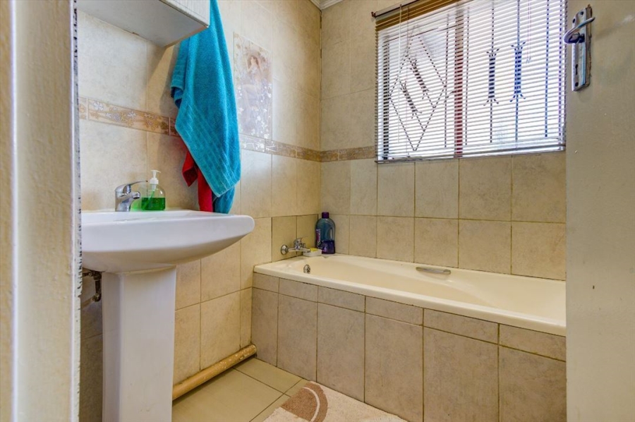 3 Bedroom Property for Sale in Birch Acres Gauteng