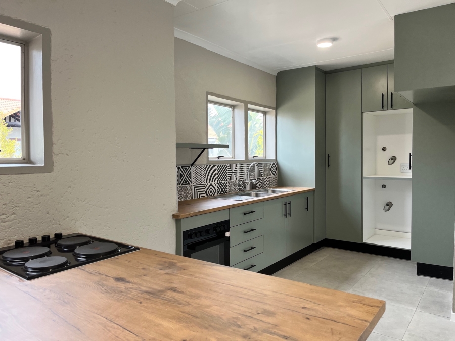 2 Bedroom Property for Sale in Magaliessig Gauteng