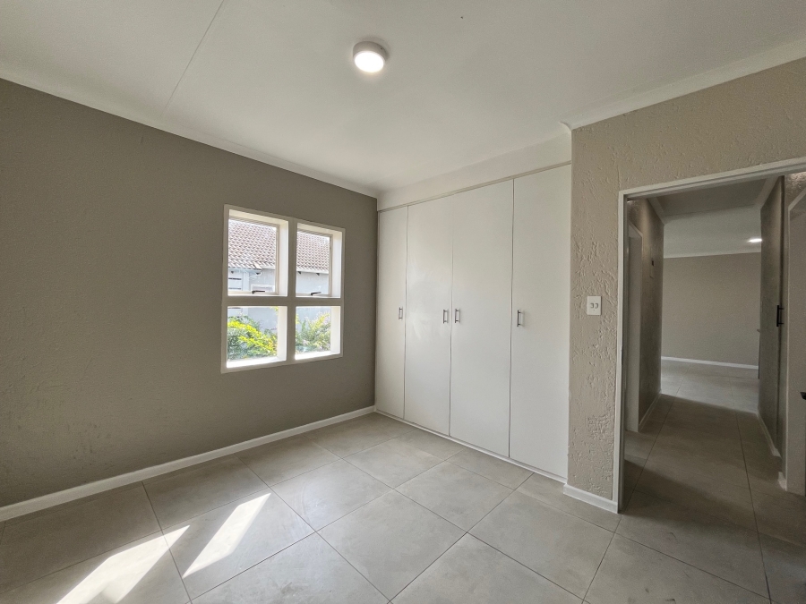 2 Bedroom Property for Sale in Magaliessig Gauteng
