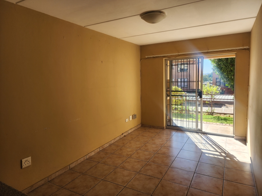 2 Bedroom Property for Sale in Sonneglans Gauteng