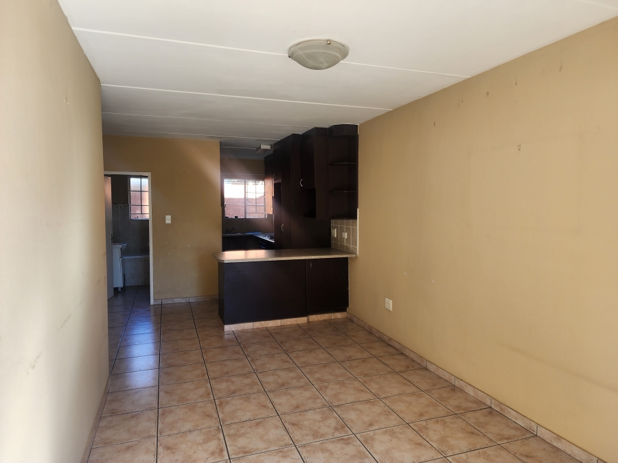 2 Bedroom Property for Sale in Sonneglans Gauteng