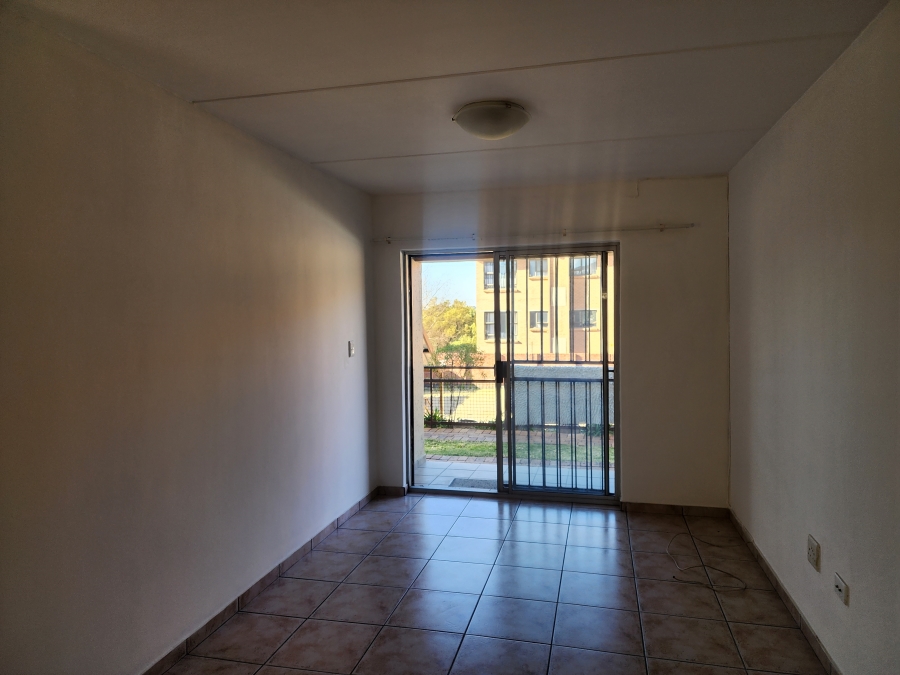 2 Bedroom Property for Sale in Sonneglans Gauteng