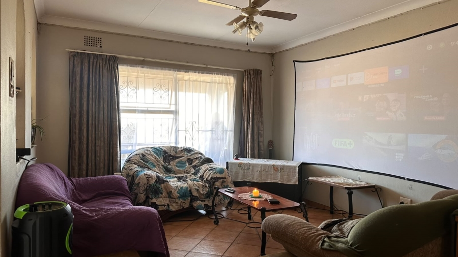 4 Bedroom Property for Sale in Klopperpark Gauteng