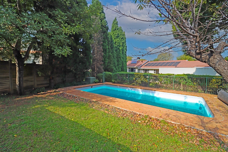 5 Bedroom Property for Sale in Glenhazel Gauteng