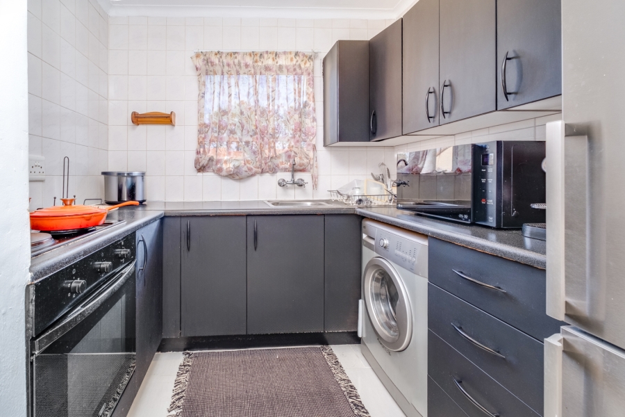 2 Bedroom Property for Sale in Bryanston Gauteng