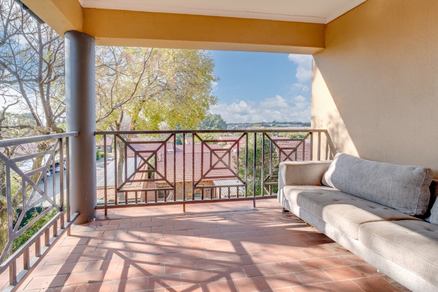 2 Bedroom Property for Sale in Bryanston Gauteng