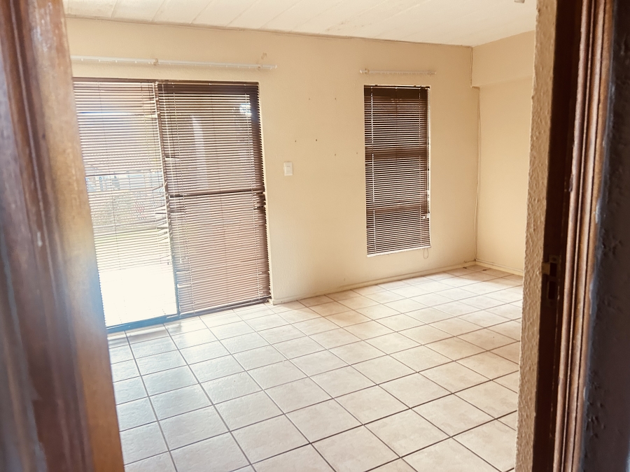 To Let 2 Bedroom Property for Rent in Johannesburg North Gauteng