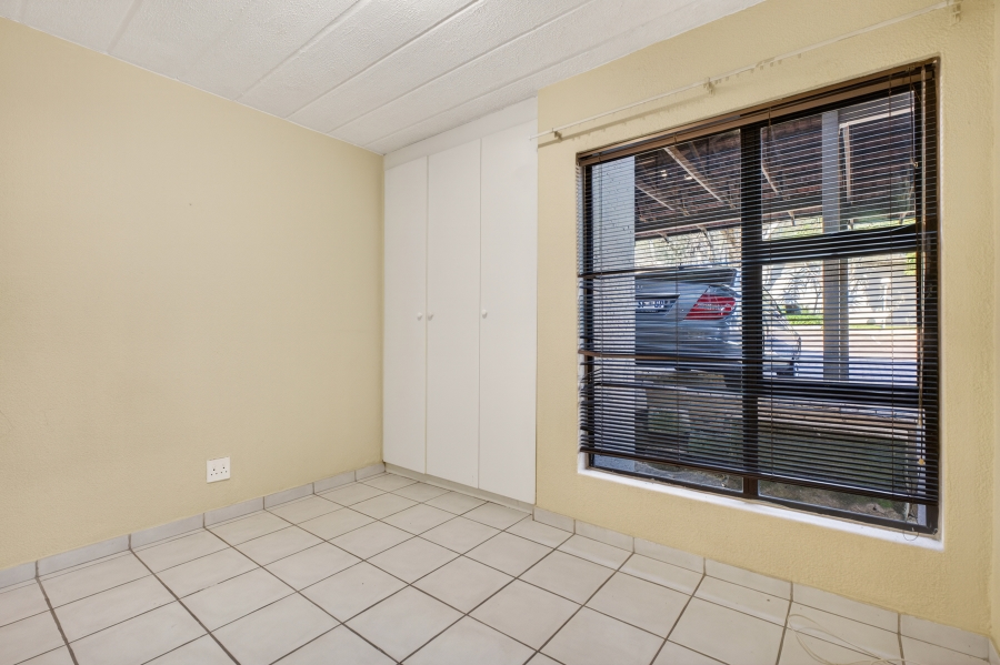 2 Bedroom Property for Sale in Johannesburg North Gauteng