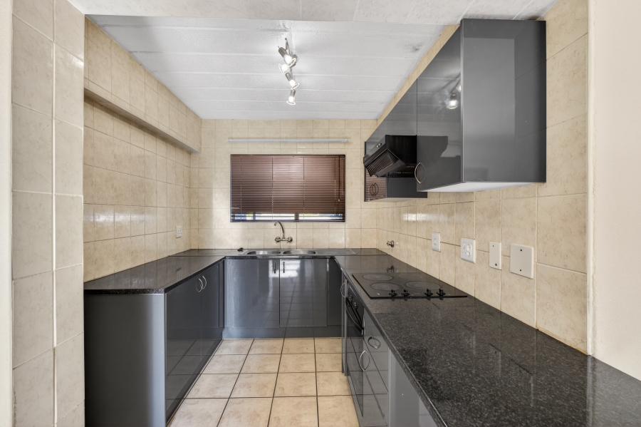 2 Bedroom Property for Sale in Johannesburg North Gauteng