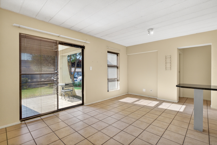 2 Bedroom Property for Sale in Johannesburg North Gauteng