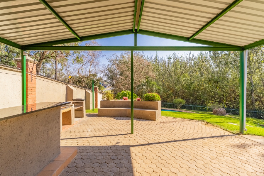 2 Bedroom Property for Sale in Johannesburg North Gauteng