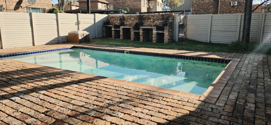 2 Bedroom Property for Sale in Highveld Gauteng