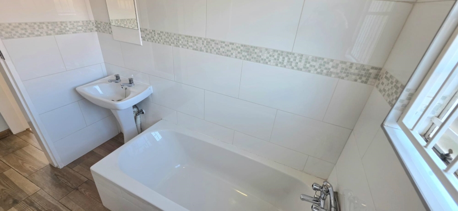 2 Bedroom Property for Sale in Highveld Gauteng