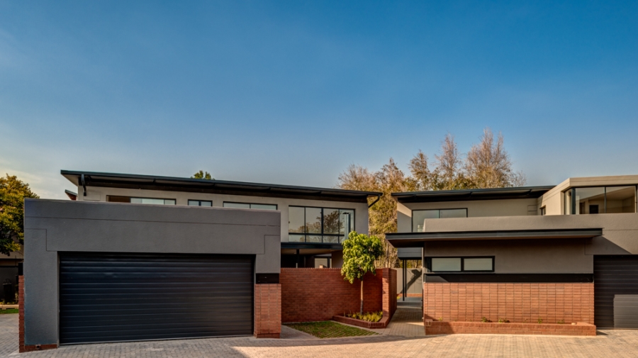 To Let 4 Bedroom Property for Rent in Waterkloof Ridge Gauteng