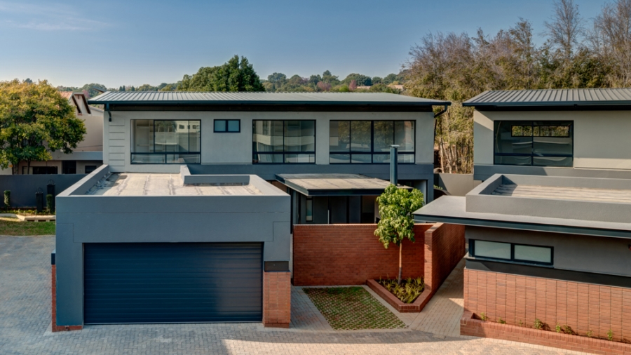 To Let 4 Bedroom Property for Rent in Waterkloof Ridge Gauteng
