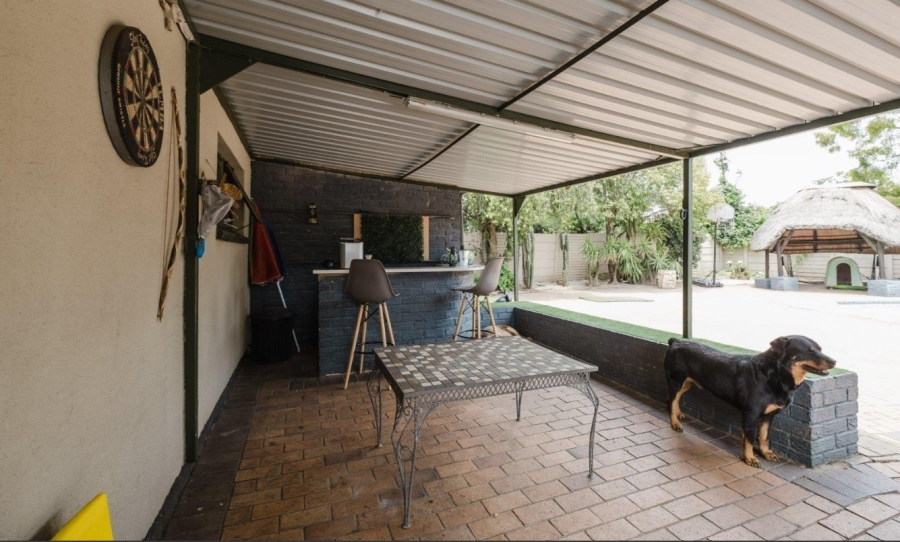 3 Bedroom Property for Sale in Roseacre Gauteng