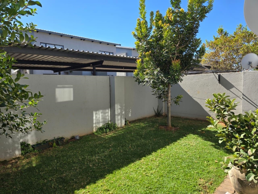 To Let 3 Bedroom Property for Rent in Equestria Gauteng