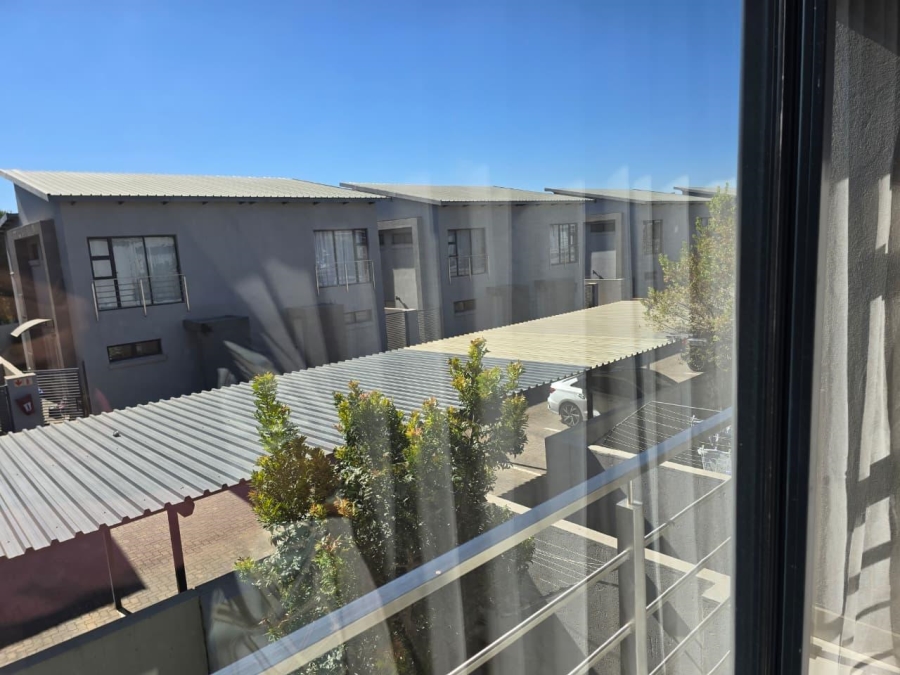 To Let 3 Bedroom Property for Rent in Equestria Gauteng
