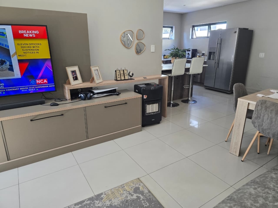 To Let 3 Bedroom Property for Rent in Equestria Gauteng