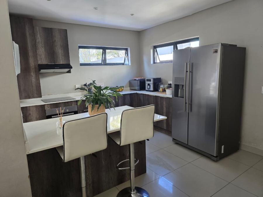 To Let 3 Bedroom Property for Rent in Equestria Gauteng