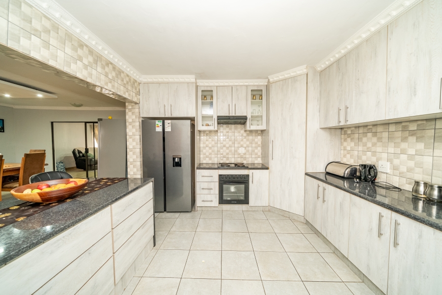 3 Bedroom Property for Sale in Dalpark Gauteng