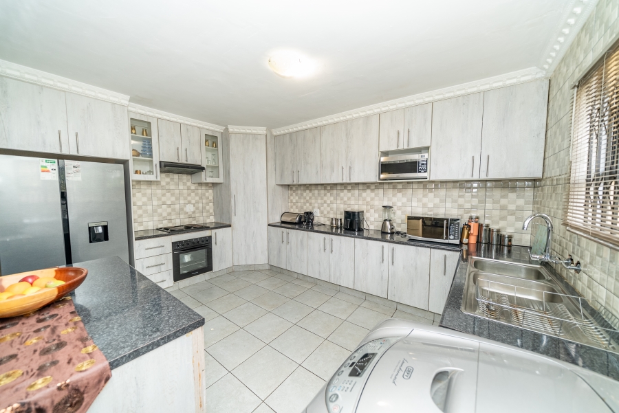 3 Bedroom Property for Sale in Dalpark Gauteng