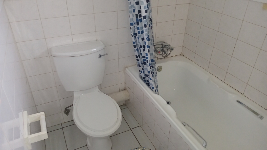 1 Bedroom Property for Sale in Bryanston Gauteng