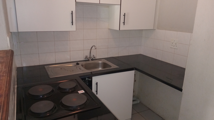 1 Bedroom Property for Sale in Bryanston Gauteng