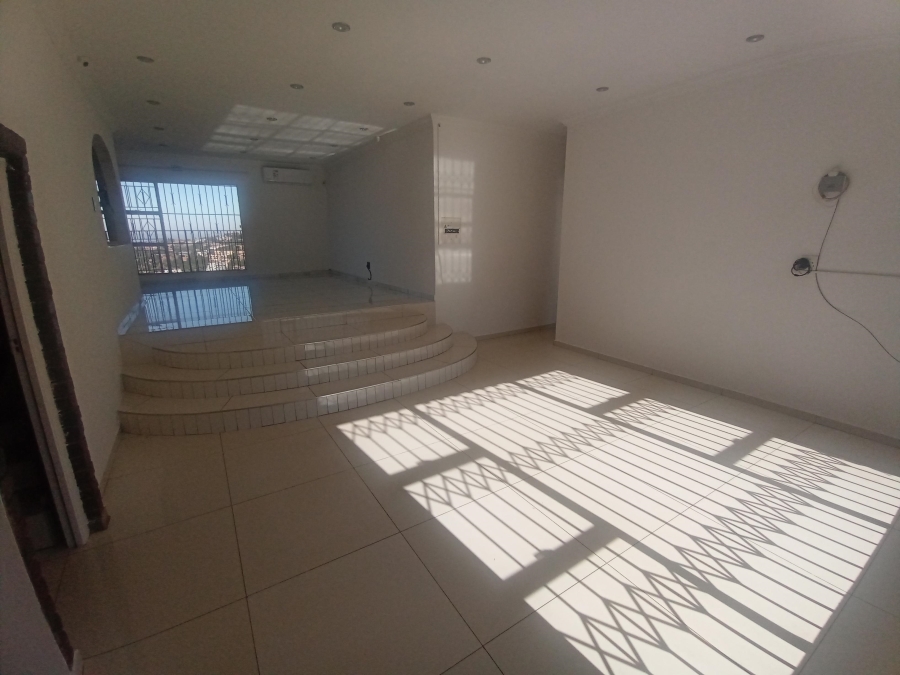 4 Bedroom Property for Sale in Bassonia Gauteng