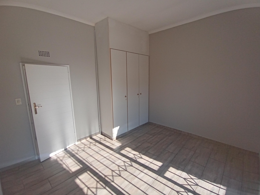4 Bedroom Property for Sale in Bassonia Gauteng